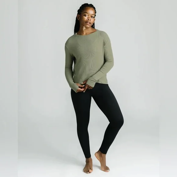 NWT Zyia French Clay Hadley Long Sleeve - Picture 3 of 3